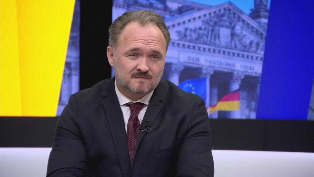 Treating energy crisis with fossil fuels is like giving a diabetic sugar: EU Commissioner Jorgensen